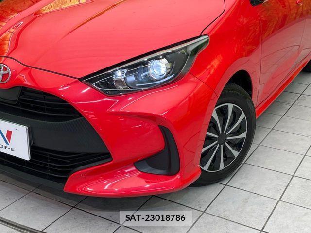 Toyota YARIS 2020-03 7360646-11