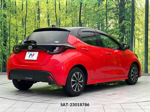 Toyota YARIS 2020-03 7360646-16