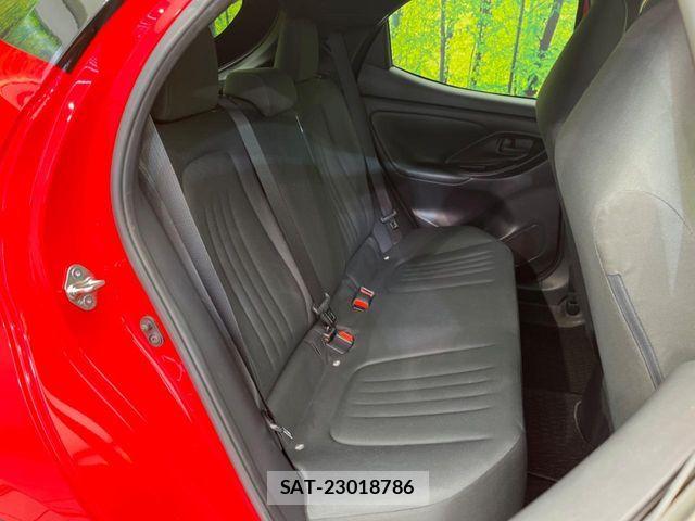 Toyota YARIS 2020-03 7360646-8