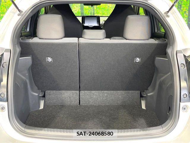 Toyota YARIS 2020-10 7360648-9