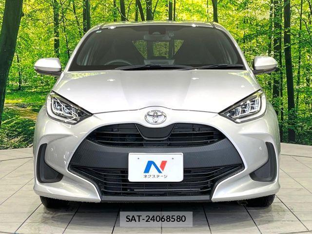 Toyota YARIS 2020-10 7360648-13