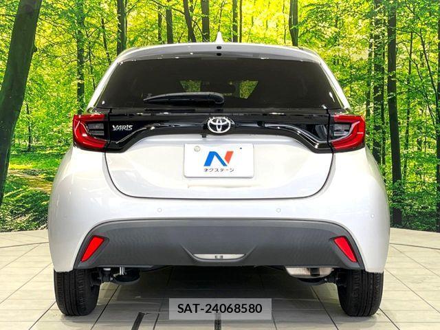 Toyota YARIS 2020-10 7360648-14