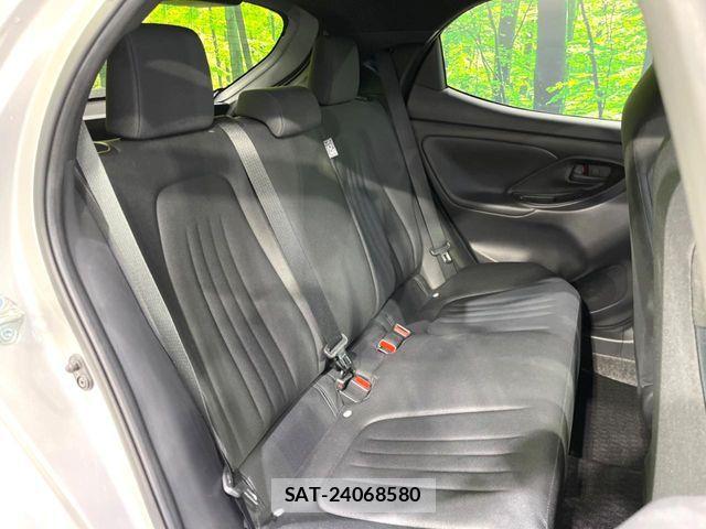 Toyota YARIS 2020-10 7360648-8