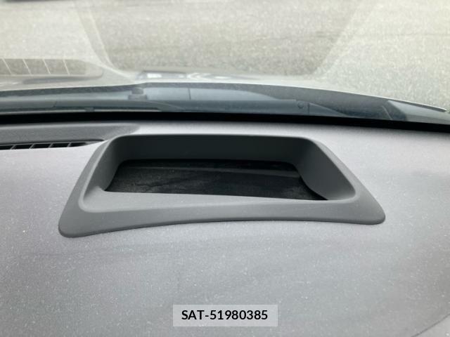 Toyota YARIS 2020-07 7360650-13