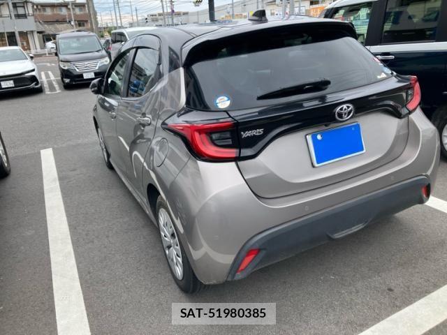 Toyota YARIS 2020-07 7360650-6