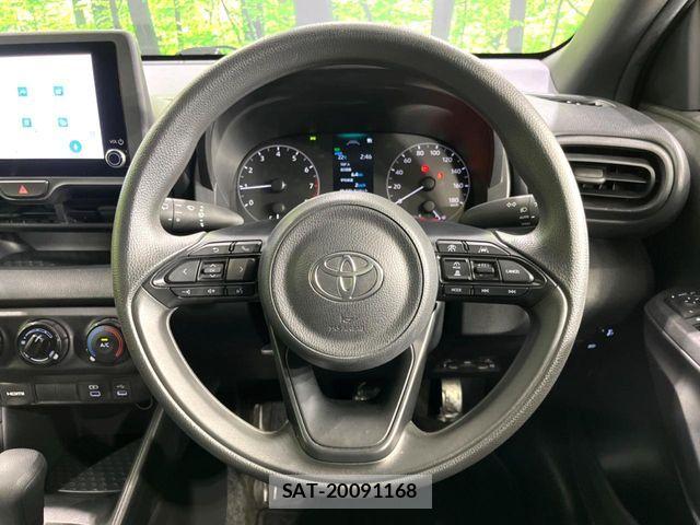 Toyota YARIS 2024-06 7360644-10