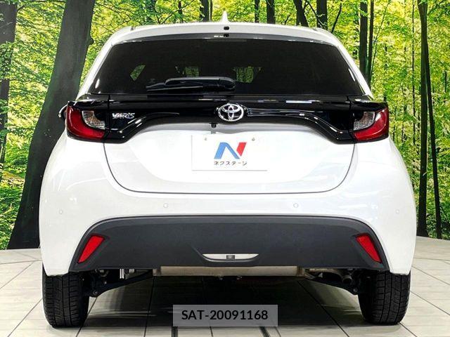 Toyota YARIS 2024-06 7360644-14