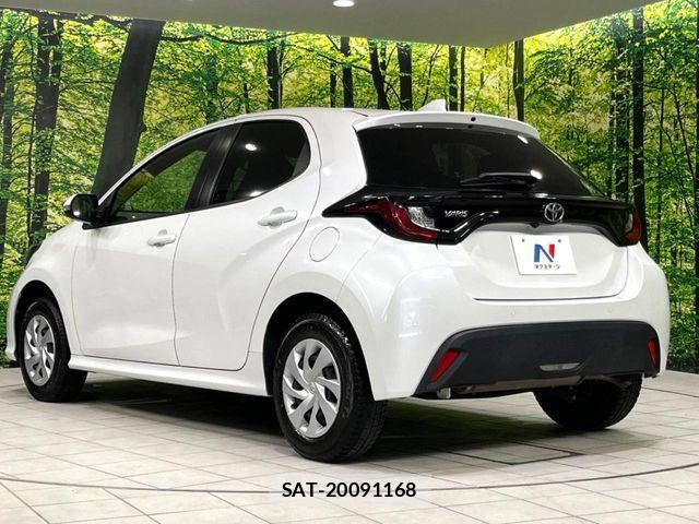 Toyota YARIS 2024-06 7360644-16