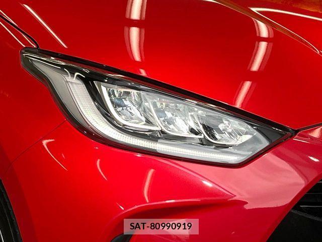 Toyota YARIS 2021-06 7360639-11
