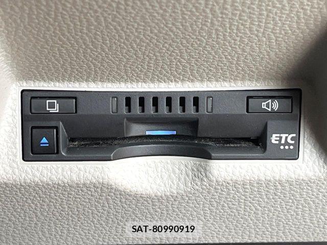 Toyota YARIS 2021-06 7360639-6