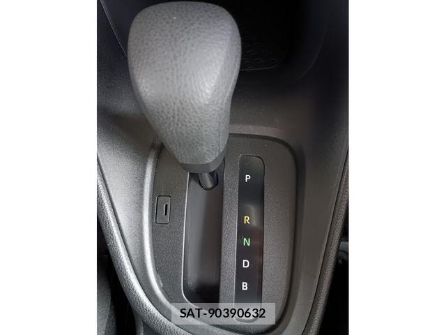 Toyota YARIS 2022-08 7360652-11