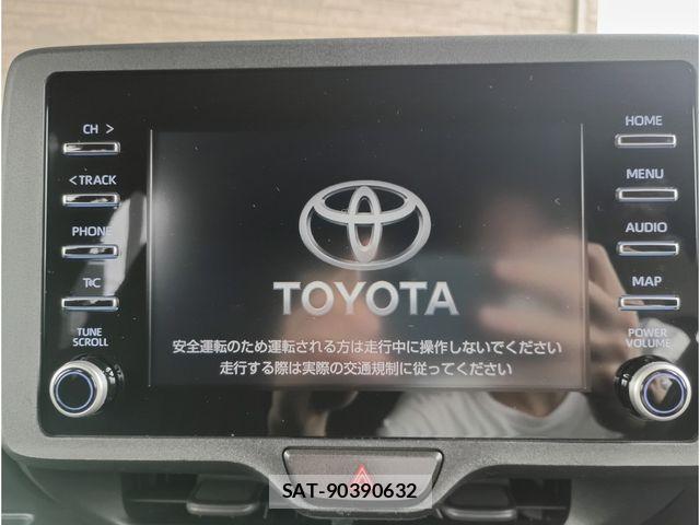 Toyota YARIS 2022-08 7360652-13