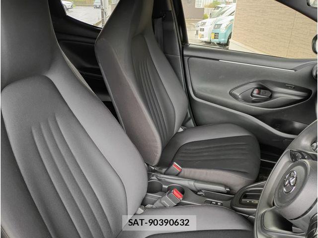 Toyota YARIS 2022-08 7360652-1