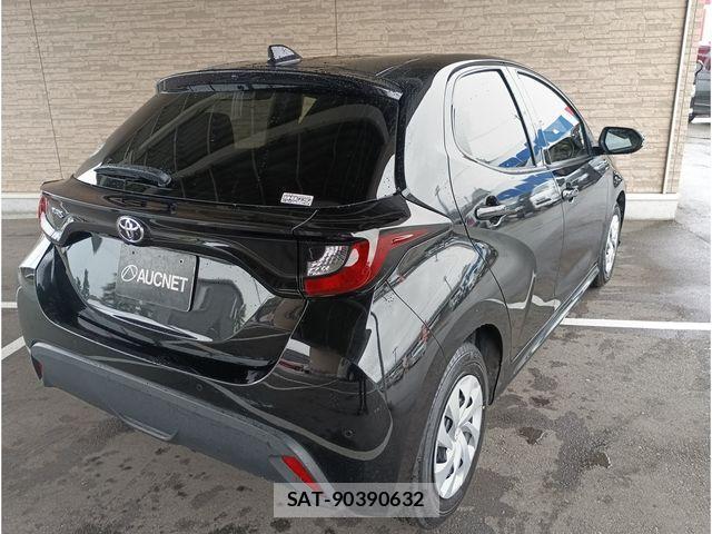 Toyota YARIS 2022-08 7360652-2