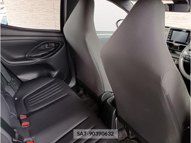 Toyota YARIS 2022-08 7360652-4