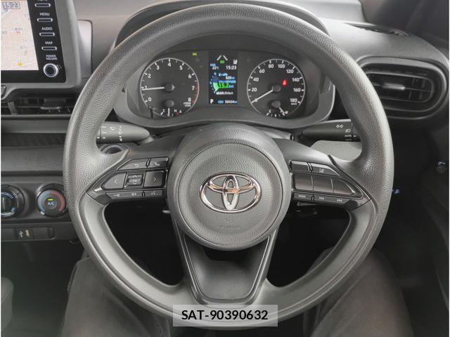 Toyota YARIS 2022-08 7360652-7