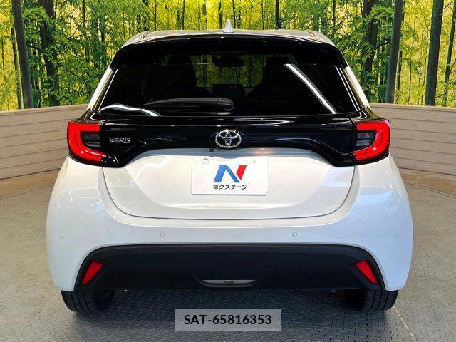 Toyota YARIS 2020-08 7360640-14