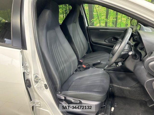 Toyota YARIS 2020-07 7360649-10
