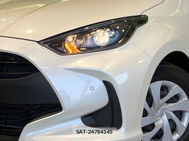 Toyota YARIS 2021-03 7360643-11