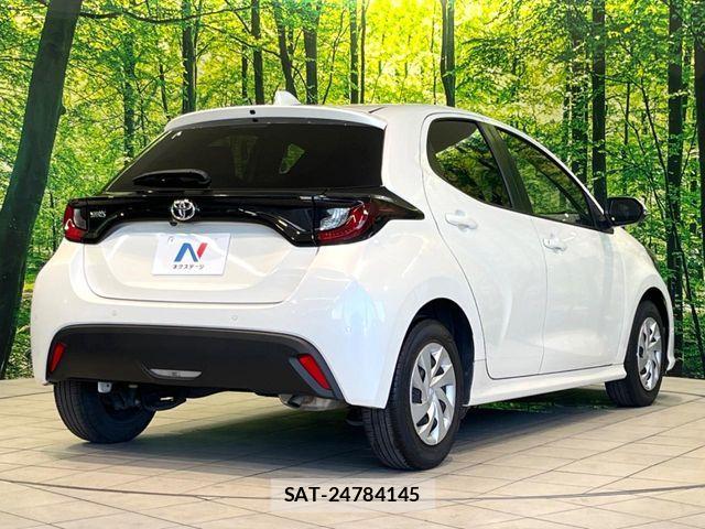 Toyota YARIS 2021-03 7360643-16