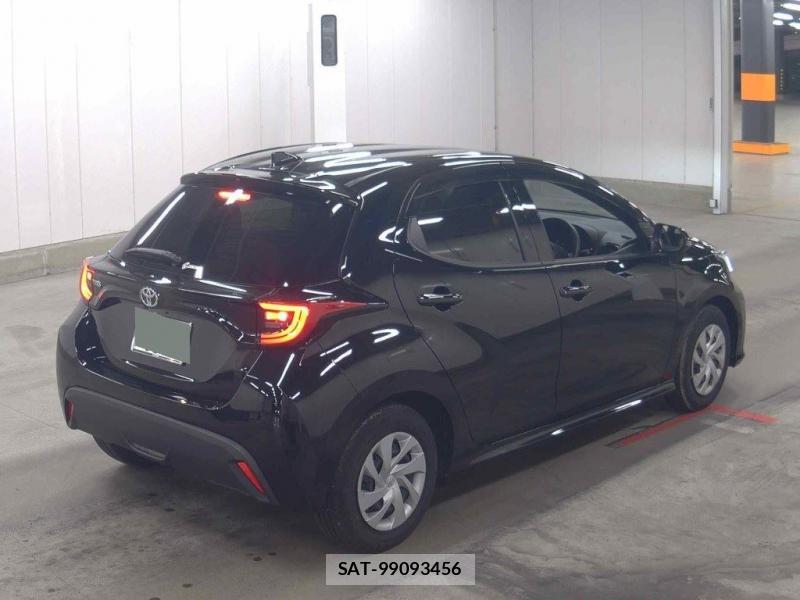 Toyota YARIS 2025-02 7380010-1