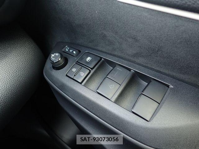 Toyota YARIS 2023-03 7395040-12
