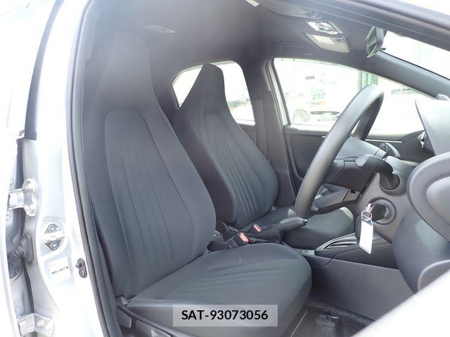 Toyota YARIS 2023-03 7395040-13