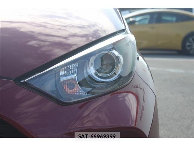 Toyota YARIS 2020-09 7459124-18
