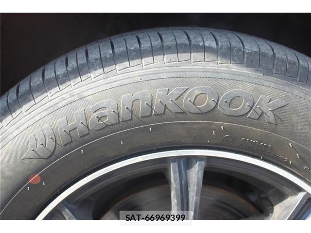 Toyota YARIS 2020-09 7459124-27