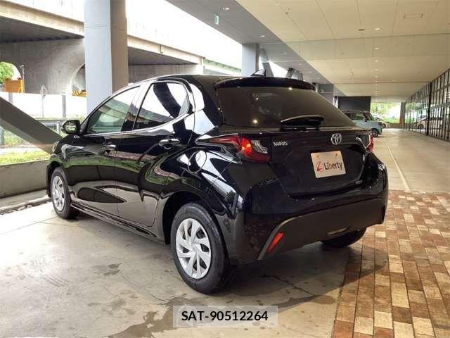 Toyota YARIS 2025-01 7459114-17
