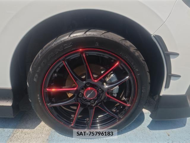 Toyota YARIS 2024-11 7459111-13