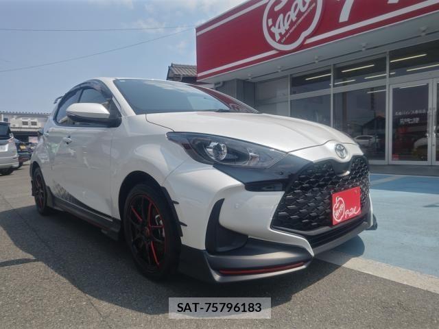 Toyota YARIS 2024-11 7459111-8