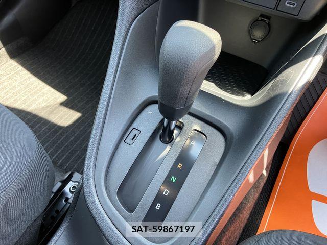 Toyota YARIS 2025-05 7459112-22