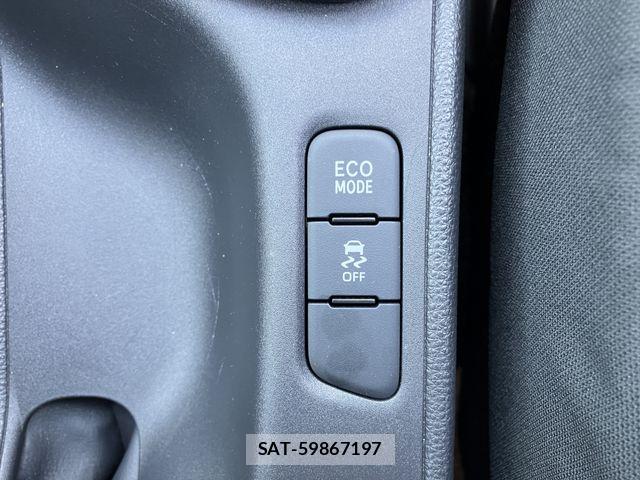 Toyota YARIS 2025-05 7459112-25