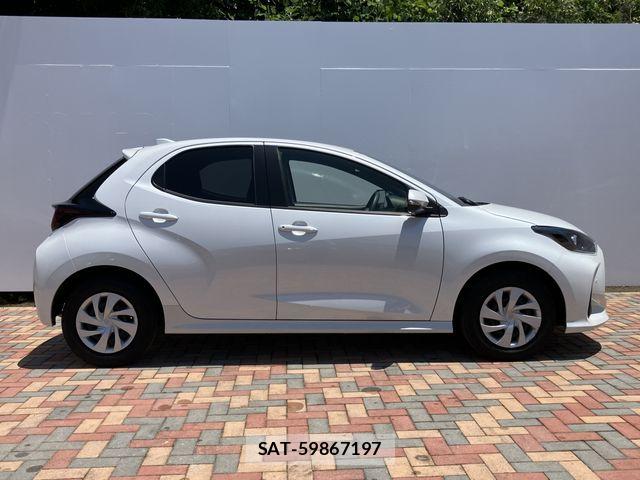 Toyota YARIS 2025-05 7459112-5