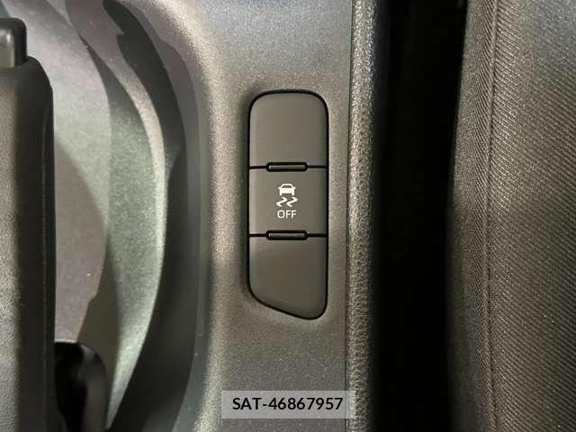 Toyota YARIS 2021-12 7459122-23
