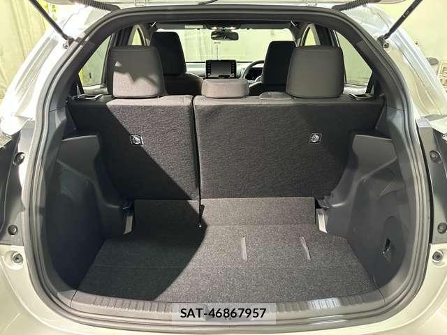 Toyota YARIS 2021-12 7459122-27