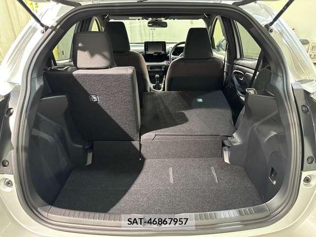 Toyota YARIS 2021-12 7459122-28
