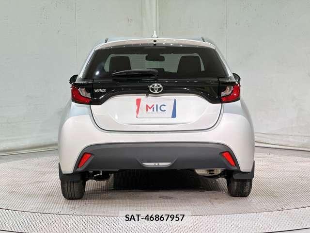 Toyota YARIS 2021-12 7459122-5