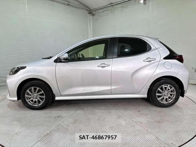 Toyota YARIS 2021-12 7459122-7