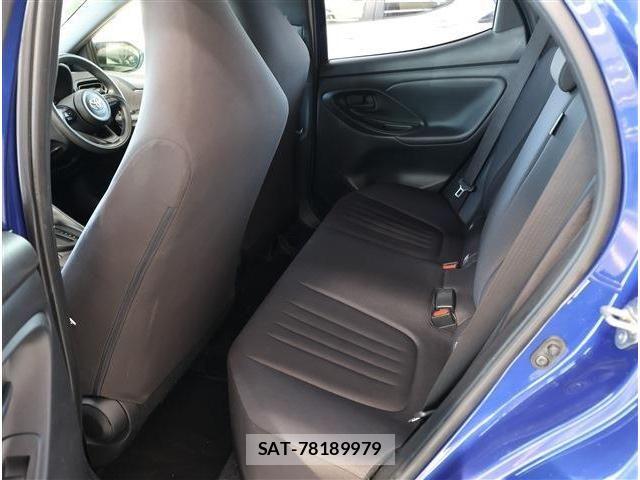 Toyota YARIS 2023-01 7459118-15