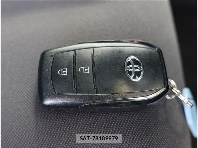 Toyota YARIS 2023-01 7459118-16