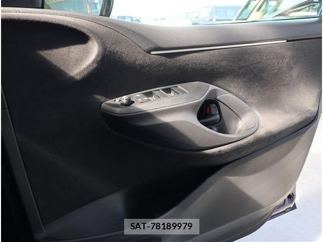 Toyota YARIS 2023-01 7459118-4
