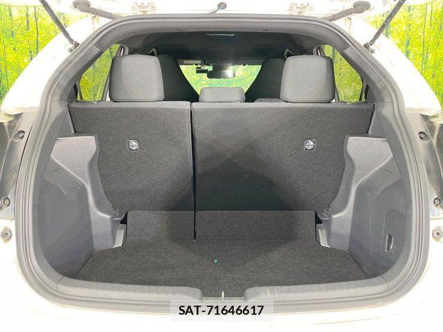 Toyota YARIS 2020-07 7459121-9