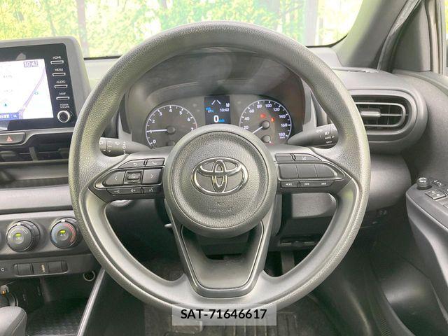 Toyota YARIS 2020-07 7459121-10