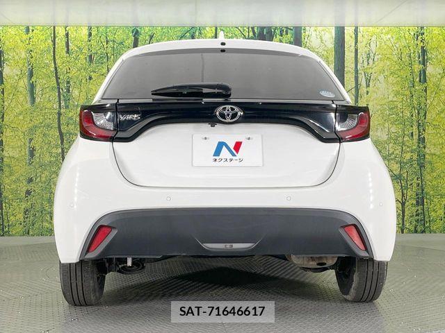 Toyota YARIS 2020-07 7459121-14