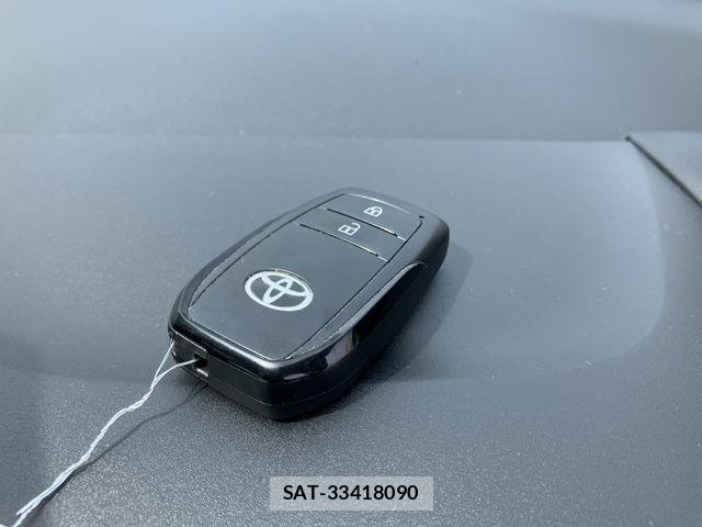 Toyota YARIS 2020-12 7459117-25