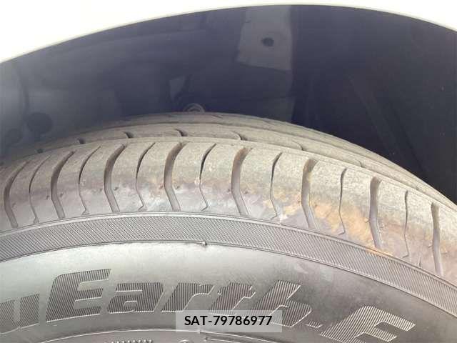 Toyota YARIS 2021-04 7459120-10