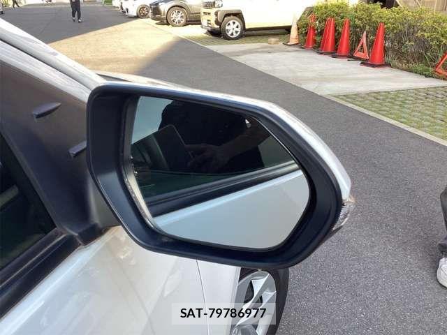 Toyota YARIS 2021-04 7459120-13