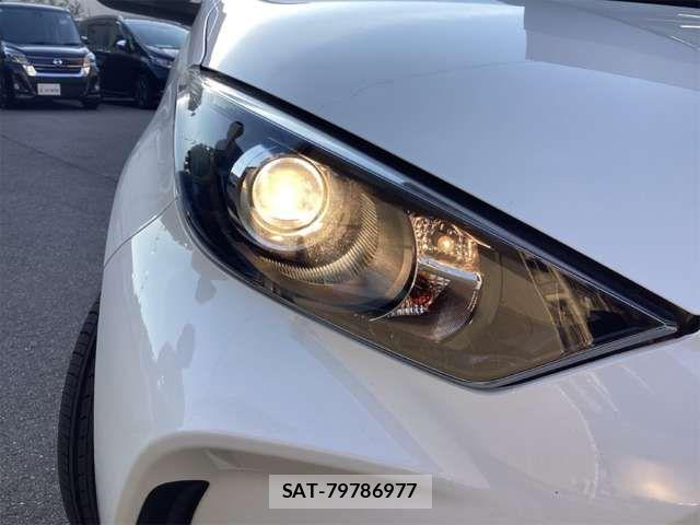 Toyota YARIS 2021-04 7459120-14